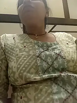 Snapshot of HayatKapoor chatting on November 28, 2025, 3:25 pm HayatKapoor online show from November 28, 2025, 3:25 pm