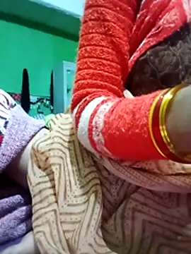 Snapshot of HayatKapoor chatting on December 4, 2025, 2:43 am HayatKapoor online show from December 4, 2025, 2:43 am