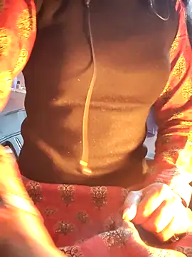 Hot-Rubyy online show from December 17, 2025, 9:15 am