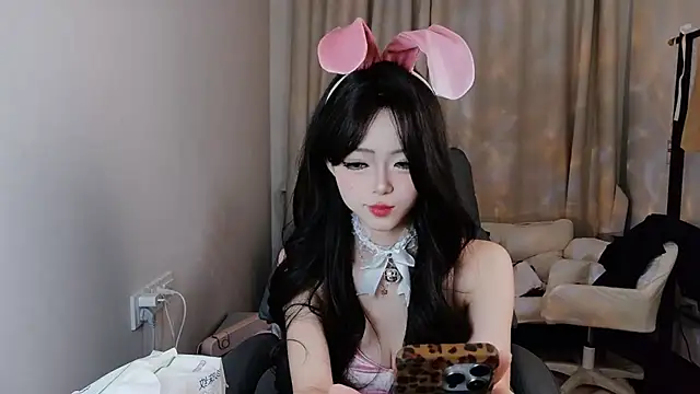 onnijiang123 online show from November 2, 2025, 2:19 pm