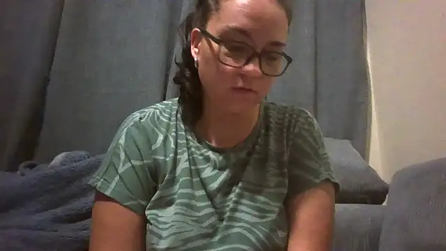 lilMissMarli online show from April 1, 2026, 4:35 am