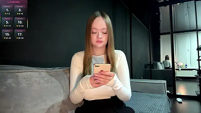 SecretGerl baby2007 online show from January 8, 2026, 4:42 pm