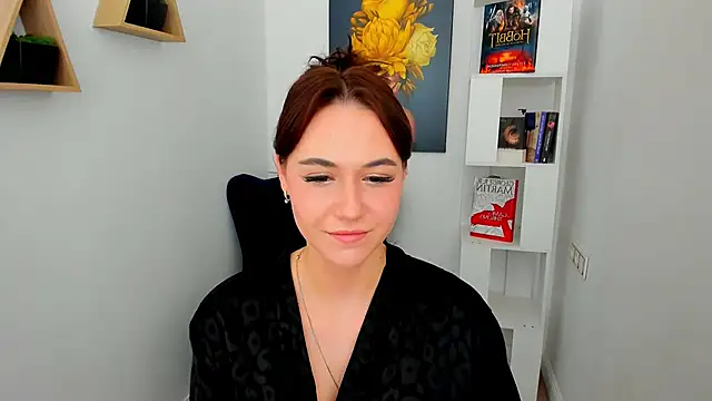 MakeYoueHappy online show from November 24, 2025, 8:19 pm