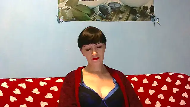 IffetLove42 online show from November 18, 2025, 6:45 pm