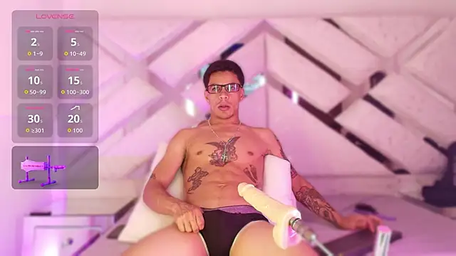 Snapshot of Andrew_Haalls chatting on February 18, 2026, 8:27 pm Andrew Haalls online show from February 18, 2026, 8:27 pm