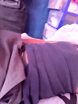 sanz957 online show from November 17, 2025, 8:47 pm