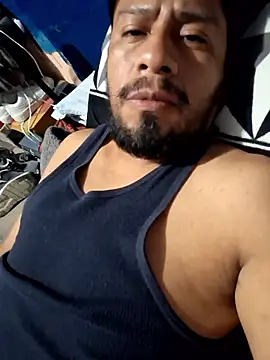 Snapshot of sanz957 chatting on January 18, 2026, 2:04 am sanz957 online show from January 18, 2026, 2:04 am