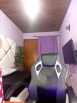 SweetPetiite online show from November 1, 2025, 12:29 pm