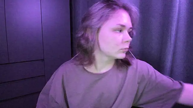 Snapshot of sophia_lix chatting on December 19, 2025, 5:31 pm sophia lix online show from December 19, 2025, 5:31 pm