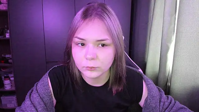 Snapshot of sophia_lix chatting on December 22, 2025, 6:21 am sophia lix online show from December 22, 2025, 6:21 am