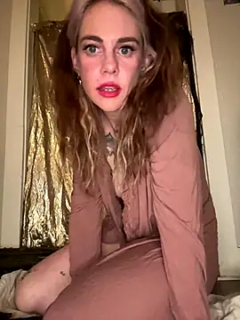 roxiebaby online show from November 12, 2025, 4:35 am