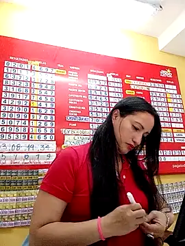 Danaluna online show from November 13, 2025, 4:06 pm