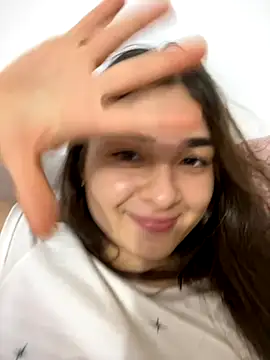 Valentina ro online show from November 6, 2025, 2:56 am