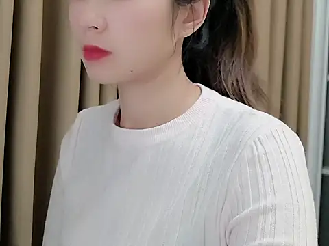 Snapshot of lvy-002 chatting on November 14, 2025, 3:16 am lvy-002 online show from November 14, 2025, 3:16 am