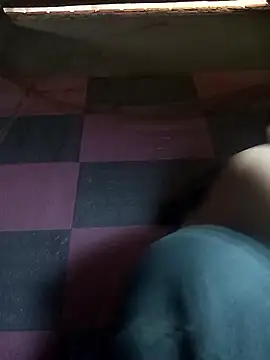 Lovebaby-love online show from December 22, 2025, 2:30 am