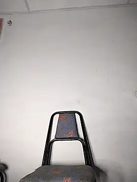 Snapshot of Alex_Sweeting chatting on October 28, 2025, 5:44 am Alex Sweeting online show from October 28, 2025, 5:44 am