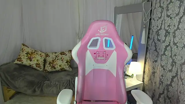 Snapshot of May_Yam chatting on April 13, 2026, 1:00 am May Yam online show from April 13, 2026, 1:00 am