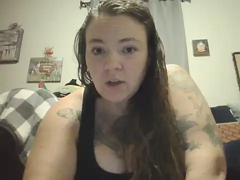 Snapshot of BartenderSteph chatting on October 27, 2025, 8:51 am BartenderSteph online show from October 27, 2025, 8:51 am