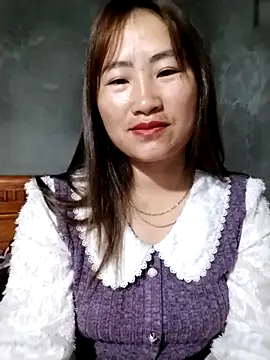 Snapshot of emini-xx chatting on March 4, 2026, 10:38 pm emini-xx online show from March 4, 2026, 10:38 pm