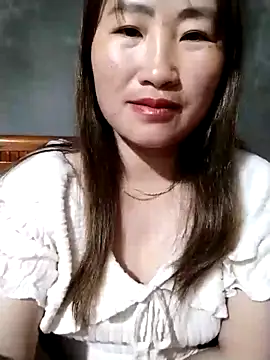 Snapshot of emini-xx chatting on March 5, 2026, 11:39 am emini-xx online show from March 5, 2026, 11:39 am