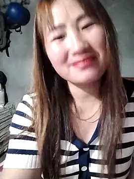 Snapshot of emini-xx chatting on March 30, 2026, 2:18 pm emini-xx online show from March 30, 2026, 2:18 pm