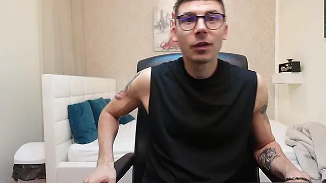 Snapshot of _Alex_Star chatting on October 30, 2025, 3:30 am  Alex Star online show from October 30, 2025, 3:30 am