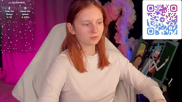 Snapshot of AngelWisee chatting on February 4, 2026, 2:28 am AngelWisee online show from February 4, 2026, 2:28 am