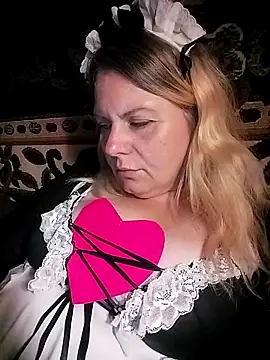 Lana-murr online show from November 2, 2025, 7:49 pm