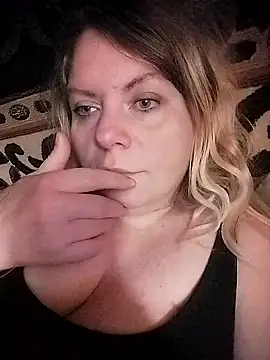 Lana-murr online show from January 17, 2026, 4:28 am