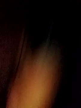 Snapshot of bella-la chatting on November 4, 2025, 11:15 pm bella-la online show from November 4, 2025, 11:15 pm