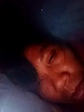 Snapshot of bella-la chatting on December 16, 2025, 2:00 pm bella-la online show from December 16, 2025, 2:00 pm