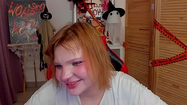 babyyullii online show from October 29, 2025, 8:38 am