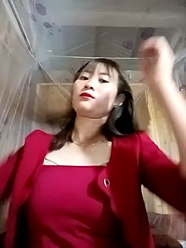 Snapshot of Em_xinh01 chatting on November 11, 2025, 3:06 am Em xinh01 online show from November 11, 2025, 3:06 am