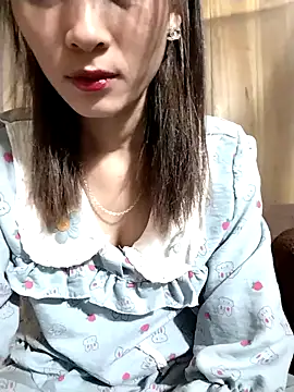 Snapshot of Em_xinh01 chatting on November 29, 2025, 8:50 am Em xinh01 online show from November 29, 2025, 8:50 am