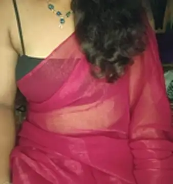 shreyareddy99 online show from November 15, 2025, 4:03 pm