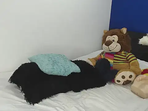 EmmilyConnor online show from March 3, 2026, 2:45 pm