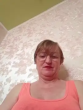 Snapshot of Arabella245 chatting on November 2, 2025, 9:11 am Arabella245 online show from November 2, 2025, 9:11 am