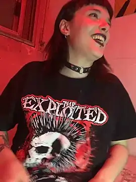 xlucifer13 online show from November 3, 2025, 2:57 am