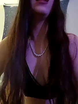 Snapshot of Heavenlyangelforever chatting on April 15, 2026, 1:23 am Heavenlyangelforever online show from April 15, 2026, 1:23 am