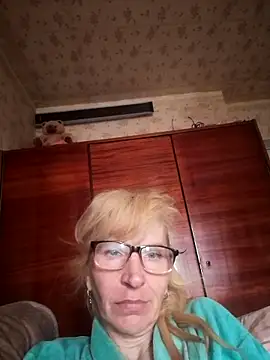Snapshot of Georgette466 chatting on April 19, 2026, 8:02 am Georgette466 online show from April 19, 2026, 8:02 am