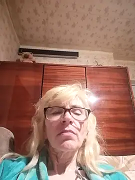 Snapshot of Georgette466 chatting on April 19, 2026, 6:10 pm Georgette466 online show from April 19, 2026, 6:10 pm
