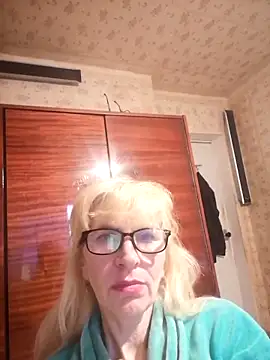 Snapshot of Georgette466 chatting on May 3, 2026, 4:35 pm Georgette466 online show from May 3, 2026, 4:35 pm