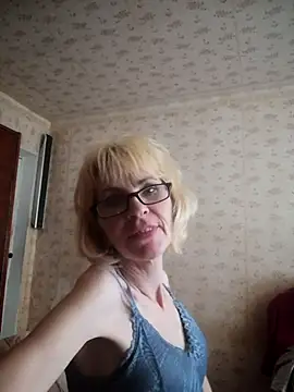 Snapshot of Georgette466 chatting on May 14, 2026, 1:29 pm Georgette466 online show from May 14, 2026, 1:29 pm