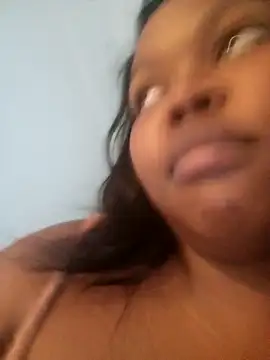 3bigcuteness online show from November 26, 2025, 6:58 am