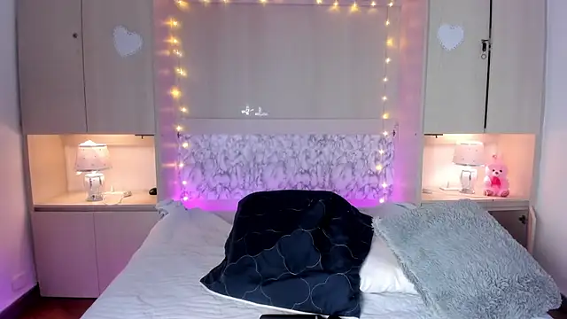 Snapshot of GabyMason_ chatting on January 6, 2026, 12:09 pm GabyMason online show from January 6, 2026, 12:09 pm