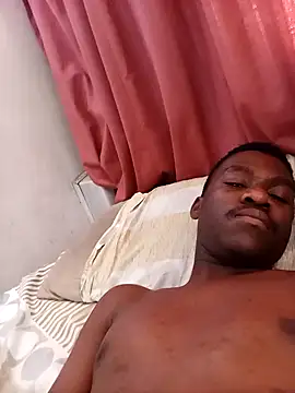 Snapshot of dzicky33 chatting on October 28, 2025, 10:08 am dzicky33 online show from October 28, 2025, 10:08 am