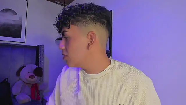 Niick Twiink online show from October 30, 2025, 8:09 pm