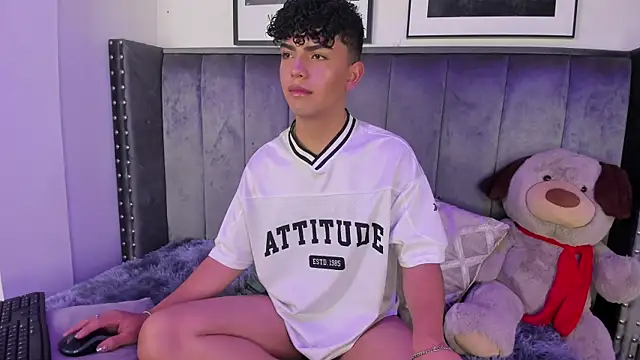 Niick Twiink online show from November 17, 2025, 7:30 pm