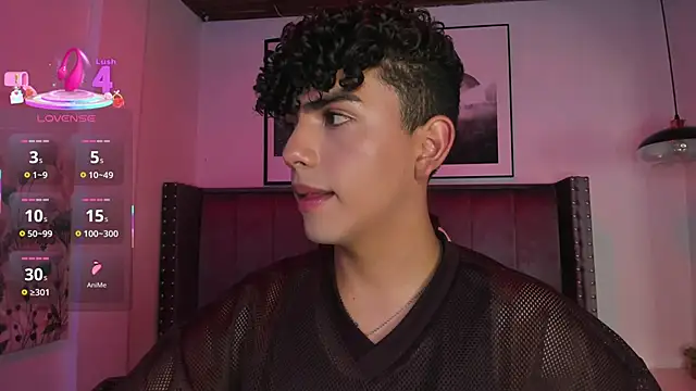 Niick Twiink online show from December 20, 2025, 8:16 pm