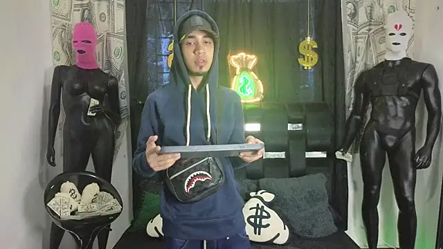 Snapshot of Latin_Duo13 chatting on November 28, 2025, 7:27 pm Latin Duo13 online show from November 28, 2025, 7:27 pm